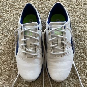Puma Junior Golf Shoes Size 3